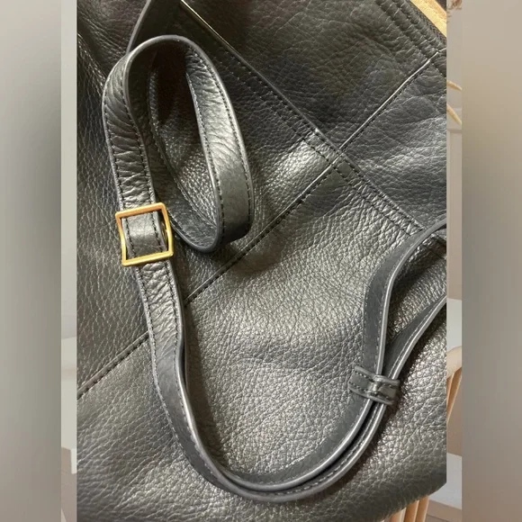 Margot New York Mary Scoop Double Zipper in Black - Picture 14 of 16